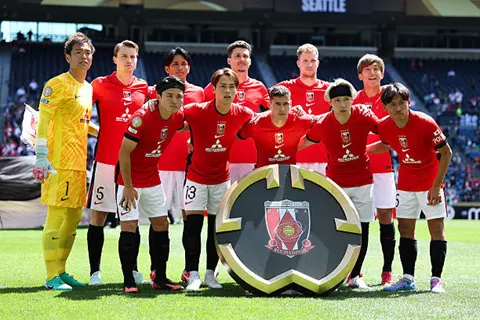 أداء لم يكف للفوز.. ماذا قالت الصحف اليابانية عن خسارة أوراوا أمام ريفر بليت؟